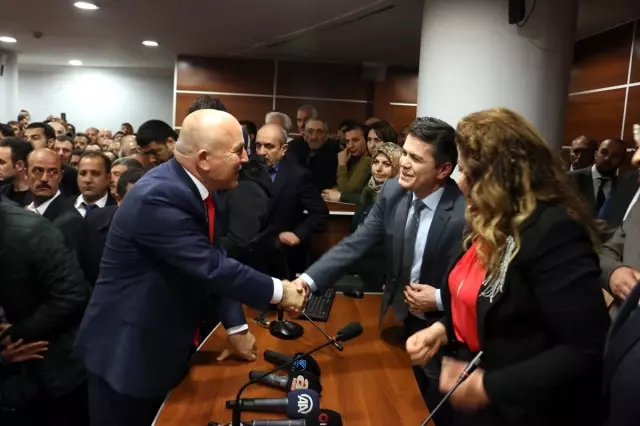 Erzurum Büyükşehir Belediye Başkanı Sekmen Mazbatasını Aldı Erzurum Büyükşehir Belediye Başkanı Sekmen Mazbatasını Aldı