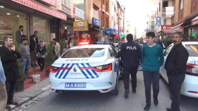 Esenyurt'ta Başka Bir Kadınla Gördüğü Erkek Arkadaşını Bıçakladı