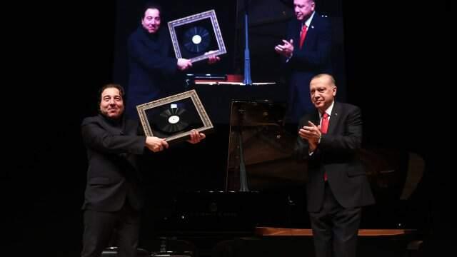 Fazıl Say'dan Ekrem İmamoğlu'na Tam Destek!