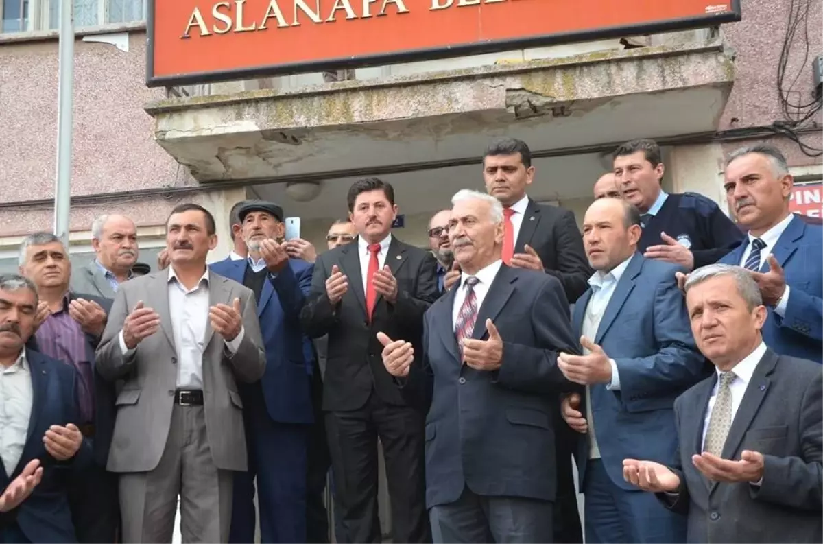 Gökhan Gürel Mazbatasını Törenle Aldı, Görevine Başladı