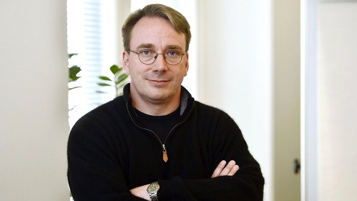 Linux'un Kurucusu: Facebook, Twitter, Instagram Çöplükten İbaret
