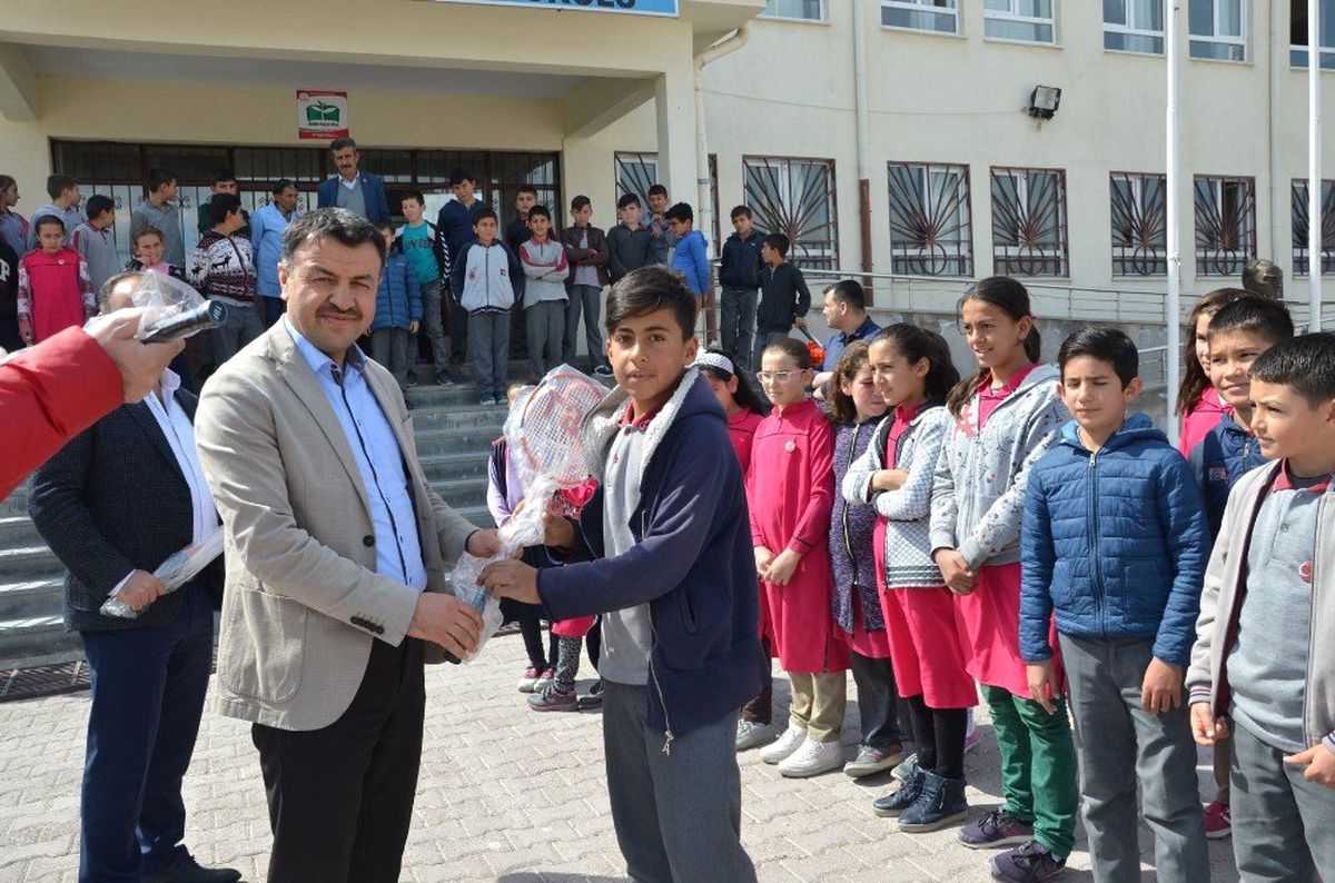 Orda Bir Köy Var Uzakta' Projes Mutluluk Dağıtıyor