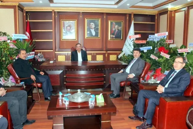 Rektör Karacoşkun'dan Başkan Bulut'a Hayırlı Olsun Ziyareti Rektör Karacoşkun'dan Başkan Bulut'a Hayırlı Olsun Ziyareti