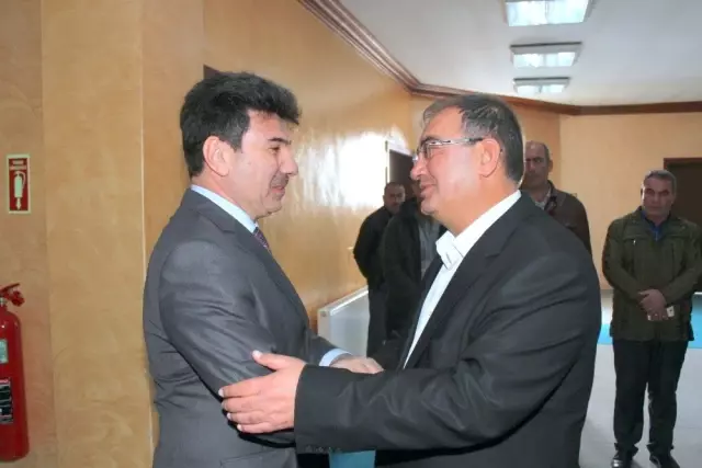 Rektör Karacoşkun'dan Başkan Bulut'a Hayırlı Olsun Ziyareti Rektör Karacoşkun'dan Başkan Bulut'a Hayırlı Olsun Ziyareti
