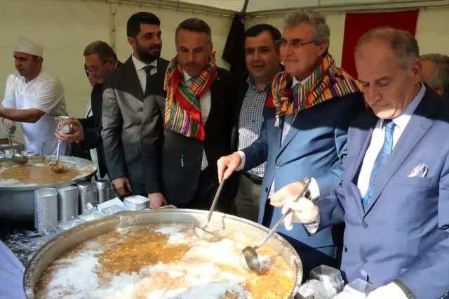 Sakarya Büyükşehir Belediye Başkanı Yüce Görevi Devraldı