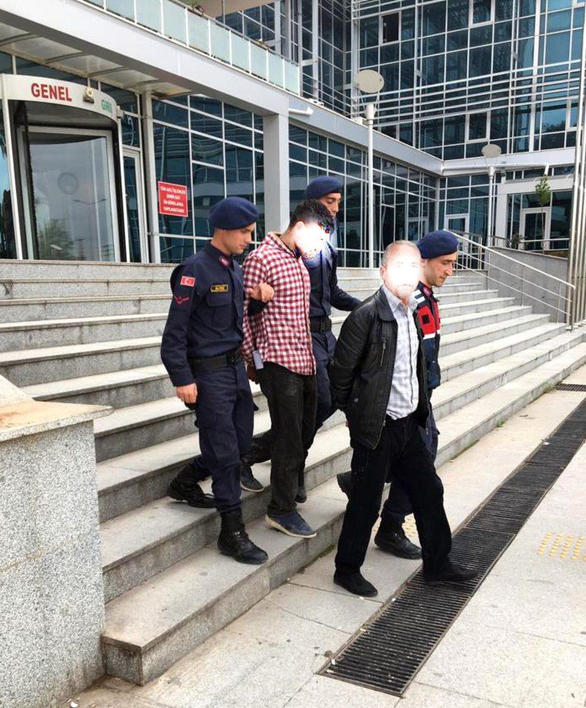 Tcdd'nin Koruma Demirlerini Çalanlar Suçüstü Yakalandı