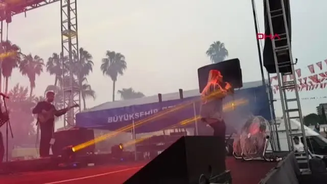 Adana'da Renkli Karnaval Korteji Adana'da Renkli Karnaval Korteji