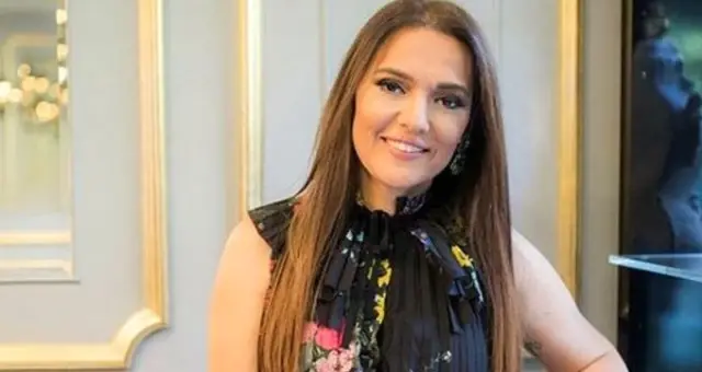 Demet Akalın, Takipçisine Verdiği Cevapla Herkesi Şaşırttı! Demet Akalın, Takipçisine Verdiği Cevapla Herkesi Şaşırttı!