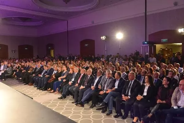 Karnavalın En İyi Kostümleri Ödüllendirildi Karnavalın En İyi Kostümleri Ödüllendirildi