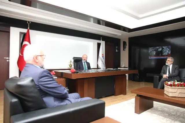 Başkan Çolakbayrakdar'a Hayırlı Olsun Ziyareti