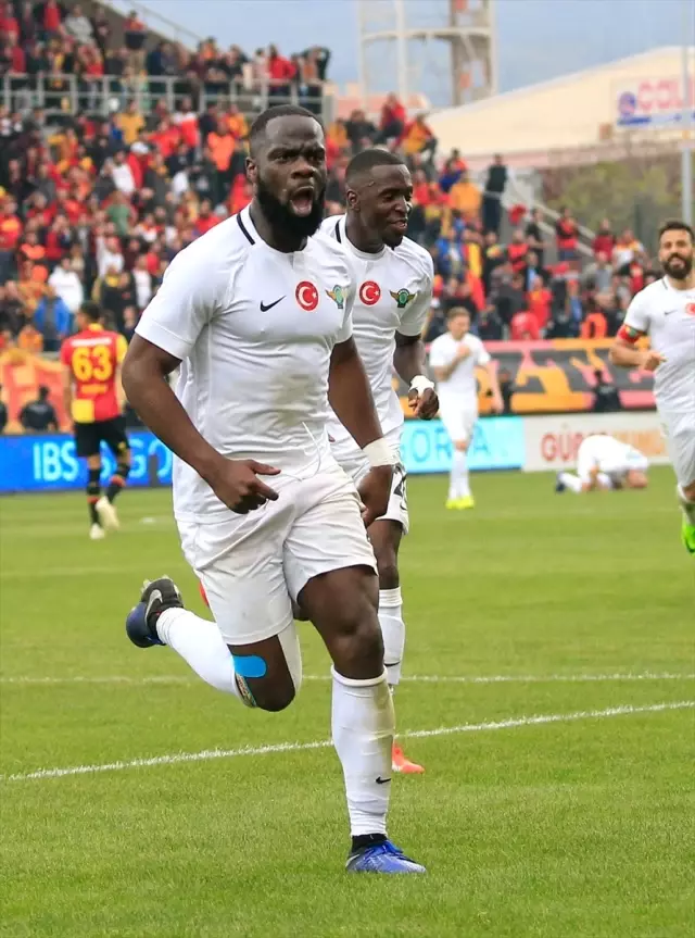 Futbol: Spor Toto Süper Lig Futbol: Spor Toto Süper Lig
