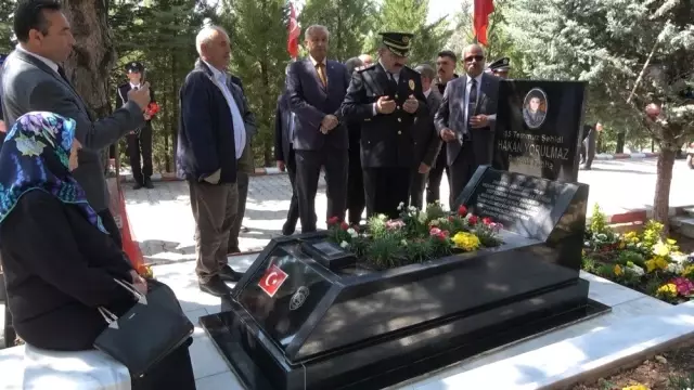15 Temmuz Şehit Ailesinin Gözyaşı Hiç Dinmiyor: