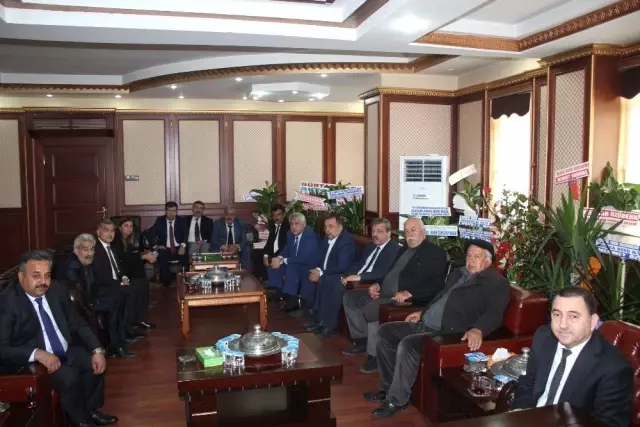 Başkan Bulut'a Genel Sekreter Sümer'den Hayırlı Olsun Ziyareti Başkan Bulut'a Genel Sekreter Sümer'den Hayırlı Olsun Ziyareti