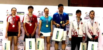 Genç Milliler Açık Badminton Turnuvası'nda 3 Bronz Madalya Kazandı