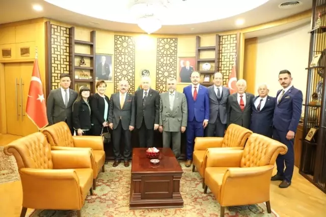 İlk Ziyaret Bahçeli'ye
