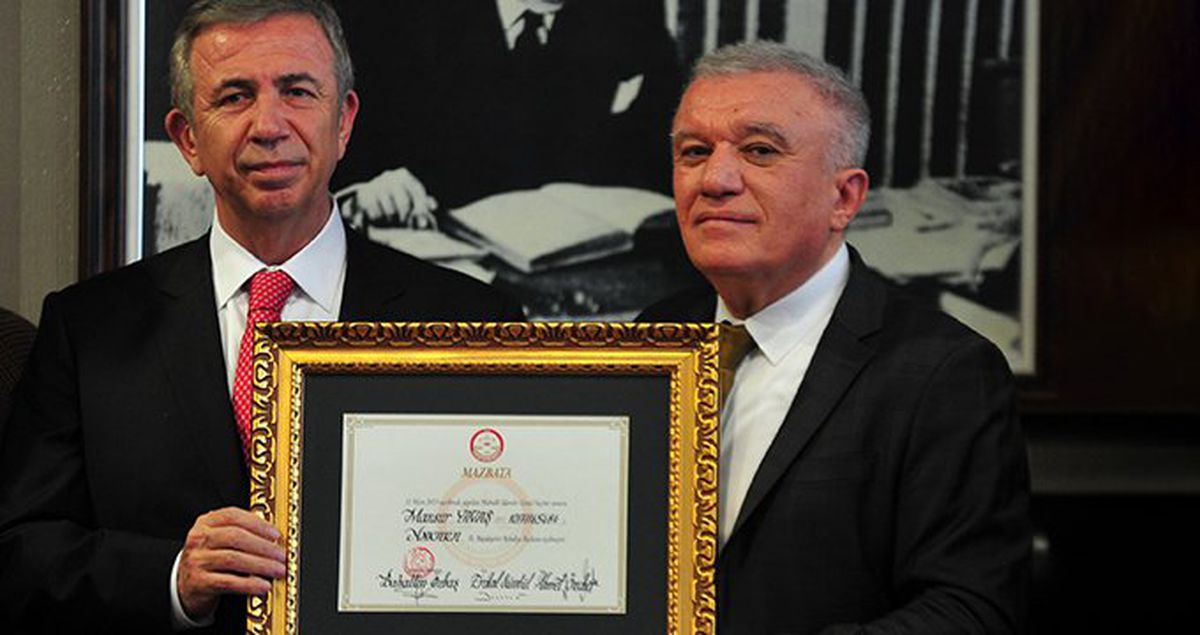 Mansur Yavaş Mazbatasını Alarak Ankara Büyükşehir Belediye Başkanı Oldu