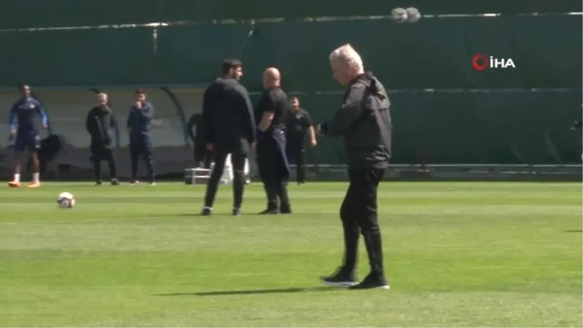 Mustafa Denizli, Gündemdeki Yabancı Oyuncu Kuralına Ateş Püskürdü! -1-