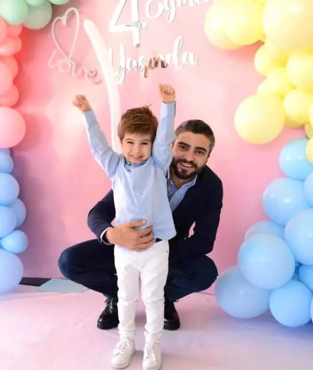 Oğlunun Doğum Gününde Eski Eşiyle Bir Araya Gelen Ece Erken'i Çıldırtan Yorum