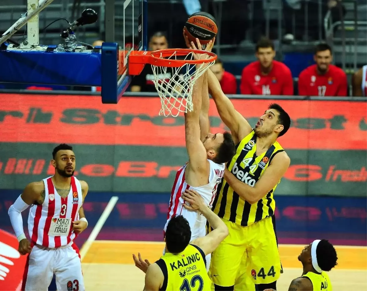 Ahmet Düverioğlu Üç Yıl Daha Fenerbahçe'de