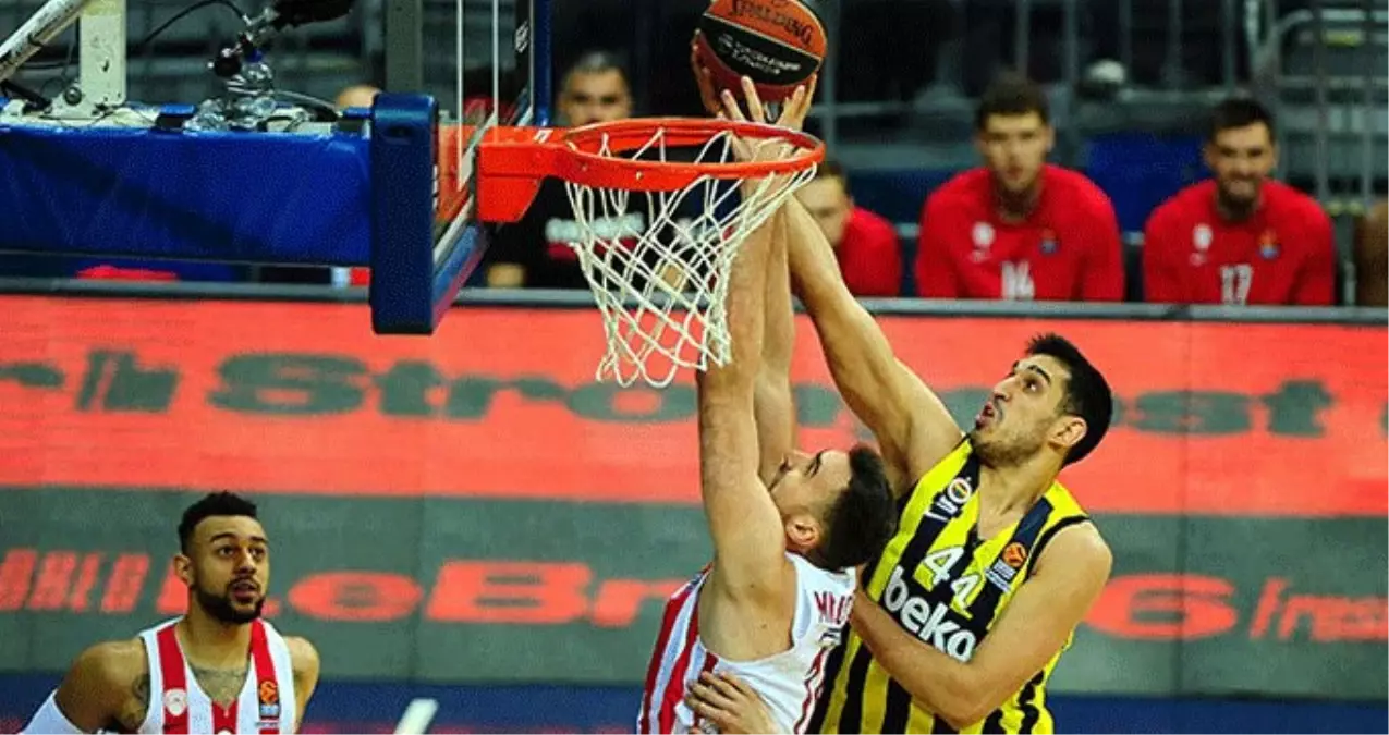 Ahmet Düverioğlu Üç Yıl Daha Fenerbahçe'de