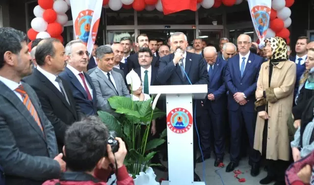 Bafra Belediye Başkanı Kılıç, Mazbatasını Aldı Bafra Belediye Başkanı Kılıç, Mazbatasını Aldı