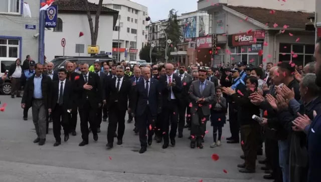 Bafra Belediye Başkanı Kılıç, Mazbatasını Aldı Bafra Belediye Başkanı Kılıç, Mazbatasını Aldı