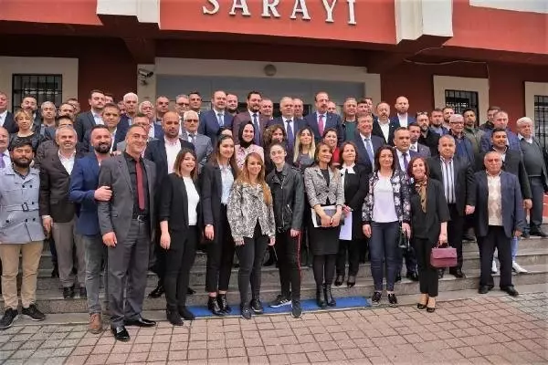 Çatalca Belediye Başkanı Mesut Üner Mazbatasını Aldı Çatalca Belediye Başkanı Mesut Üner Mazbatasını Aldı