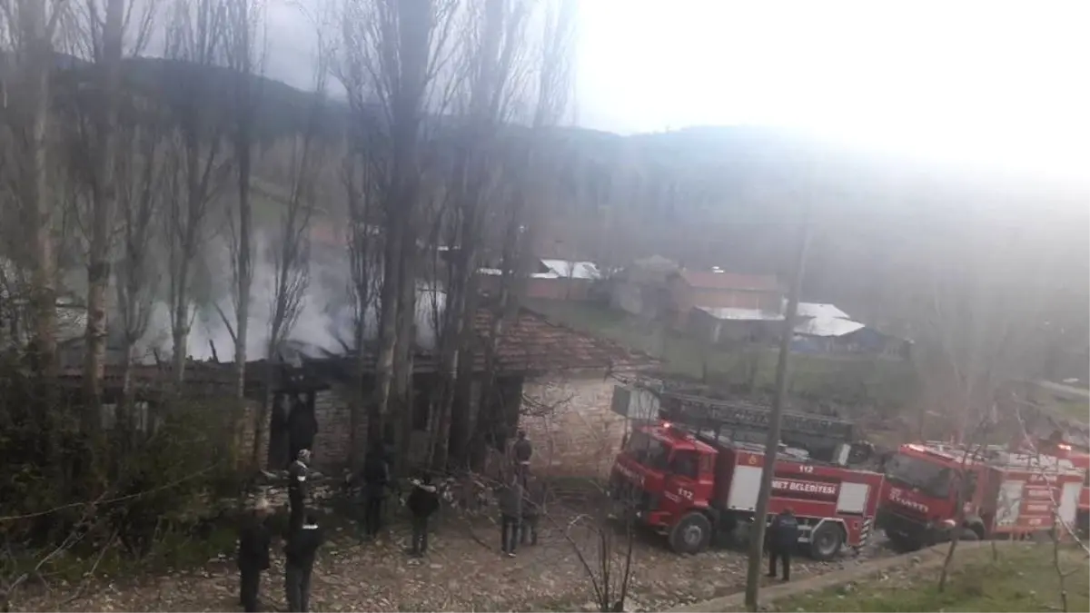 Emet'te Ev Yangını