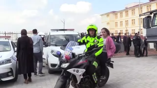 Engelli Çocuklar Bir Günlüğüne Polis Oldu