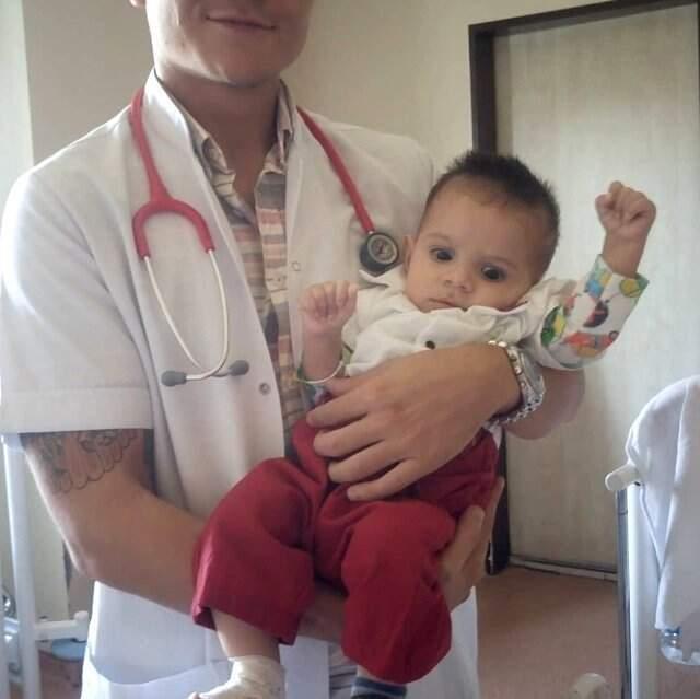 Hayat Hikayesiyle Yürek Dağlayan Minik Furkan, Hayırseverlerden Yardım Bekliyor