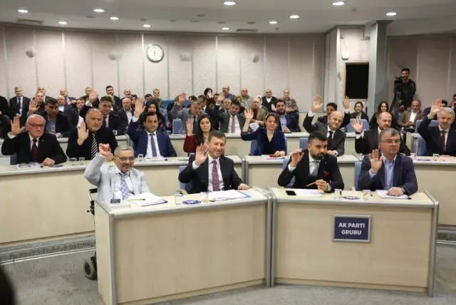 Adapazarı Belediyesinde Yeni Dönem İlk Meclis Toplantısı Adapazarı Belediyesinde Yeni Dönem İlk Meclis Toplantısı