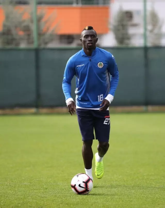 Papis Cisse: 'Gol Krallığında Hedefim veya Hırsım Söz Konusu Değil' Papis Cisse: 'Gol Krallığında Hedefim veya Hırsım Söz Konusu Değil'