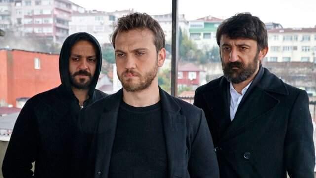 Sinem Kobal ile Kaan Urgancıoğlu'nun Çukur Dizisine Dahil Olacağı İddia Edildi!