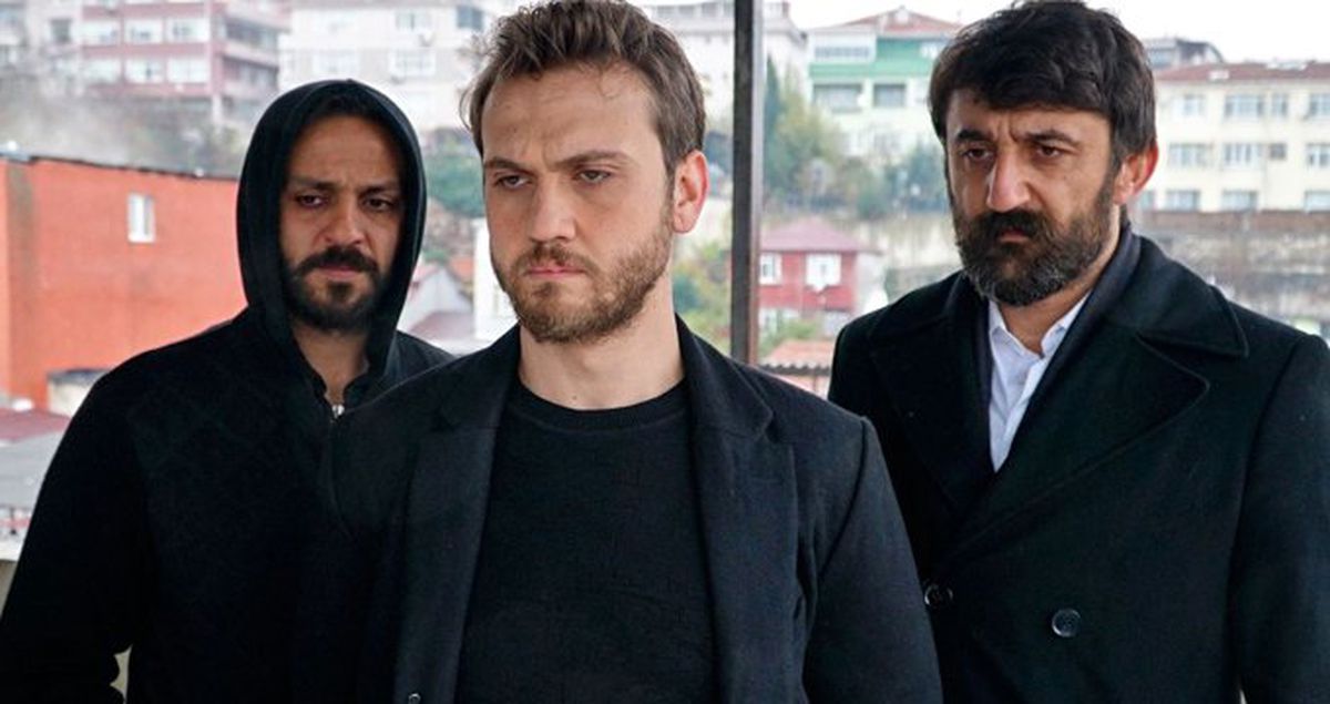 Sinem Kobal ile Kaan Urgancıoğlu'nun Çukur Dizisine Dahil Olacağı İddia Edildi!