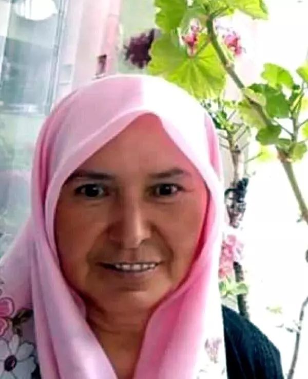 Soma'daki Kazada Ölen 2 Kişi Toprağa Verildi, 6 Yaralı Taburcu Edildi Soma'daki Kazada Ölen 2 Kişi Toprağa Verildi, 6 Yaralı Taburcu Edildi