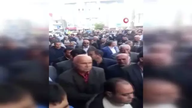 CHP'li Başkan Tekbirlerle Göreve Başladı