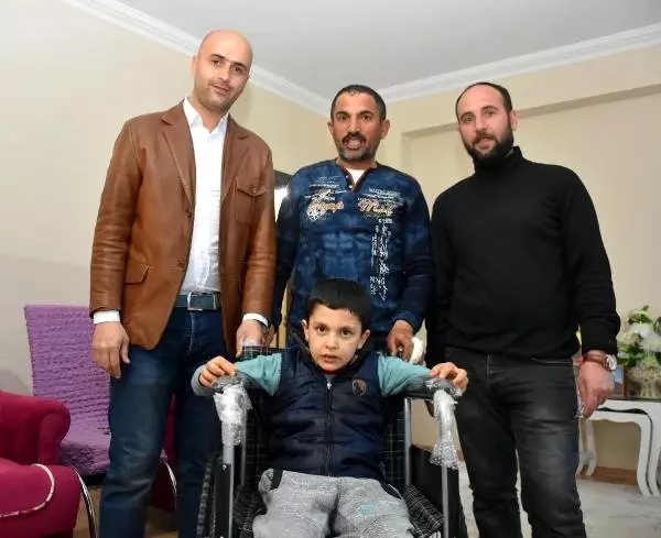 Otizmli Serhat'ın Tekerlekli Sandalye Sevinci
