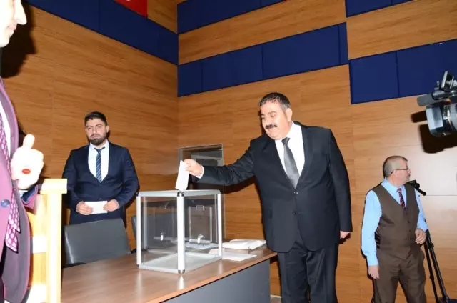 Palandöken Belediye Başkan Sunar, İlk Meclis Toplantısında Birlik Beraberlik Mesajı Verdi Palandöken Belediye Başkan Sunar, İlk Meclis Toplantısında Birlik Beraberlik Mesajı Verdi