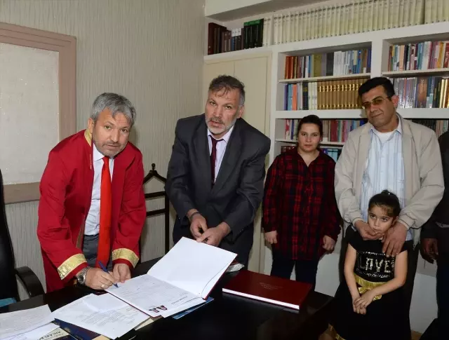 Uşak'ta Müftü İlk Kez Nikah Kıydı Uşak'ta Müftü İlk Kez Nikah Kıydı