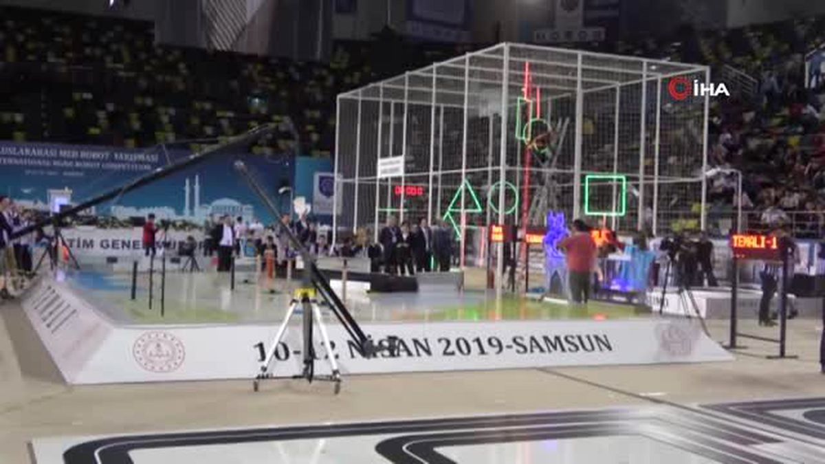 13. Uluslararası Robot Yarışması' Sona Erdi