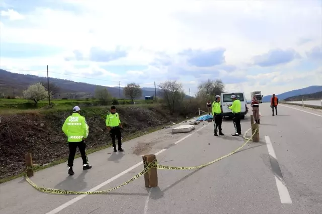 Amasya'da Minibüs Devrildi: 1 Ölü, 2 Yaralı