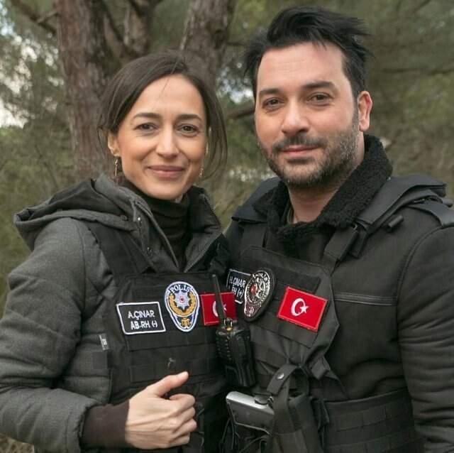 Arka Sokaklar'ın Oyuncusu Ozan Çobanoğlu'nun Babası Halk Ozanı Murat Çobanoğlu Olduğu Ortaya Çıktı
