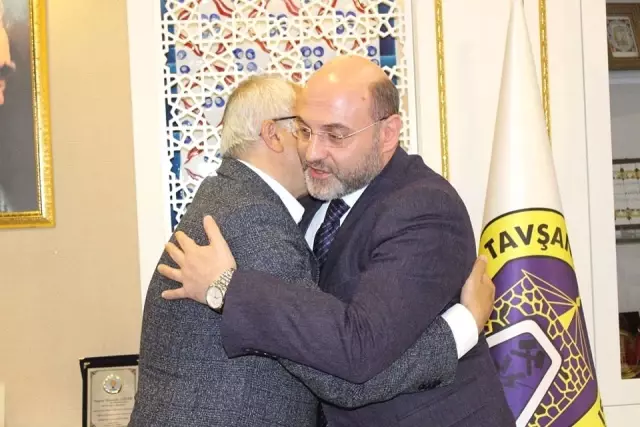 Başkan Ali Çetinbaş: Tavşanlı'daki Sonuç Bizi Mutlu Etti Başkan Ali Çetinbaş: Tavşanlı'daki Sonuç Bizi Mutlu Etti