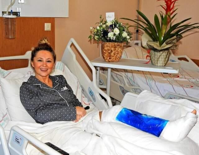 Bir Döneme Damga Vuran Güzel Şarkıcı Pınar Aylin Son Haliyle Hayranlarını Üzdü!