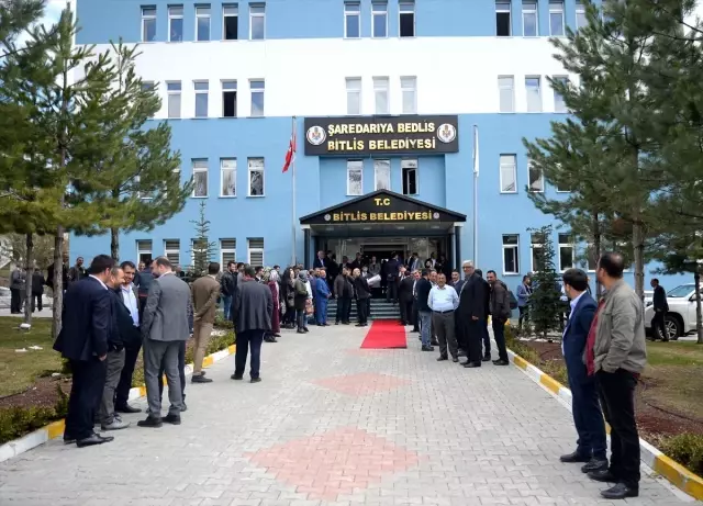 Bitlis'te Mazbatasını Alan Tanğlay, Göreve Başladı Bitlis'te Mazbatasını Alan Tanğlay, Göreve Başladı