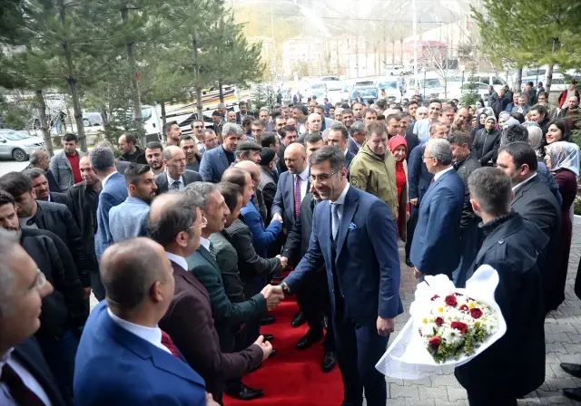 Bitlis'te Mazbatasını Alan Tanğlay, Göreve Başladı Bitlis'te Mazbatasını Alan Tanğlay, Göreve Başladı