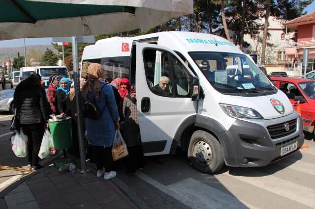Bu Belediye Minibüsünde Para Geçmiyor