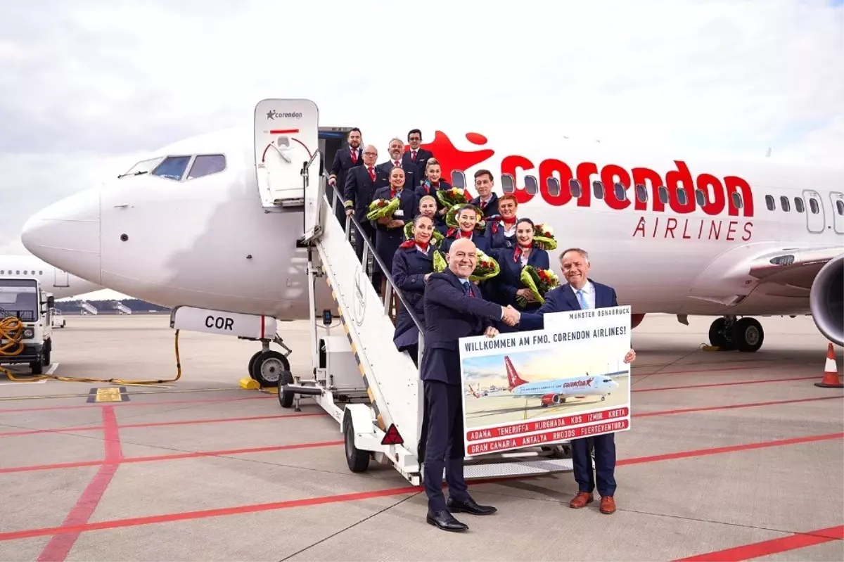 Corendon airlines самолеты. Самолет Corendon. Авиакомпания Corendon Airlines. Корендон Турция авиакомпания.