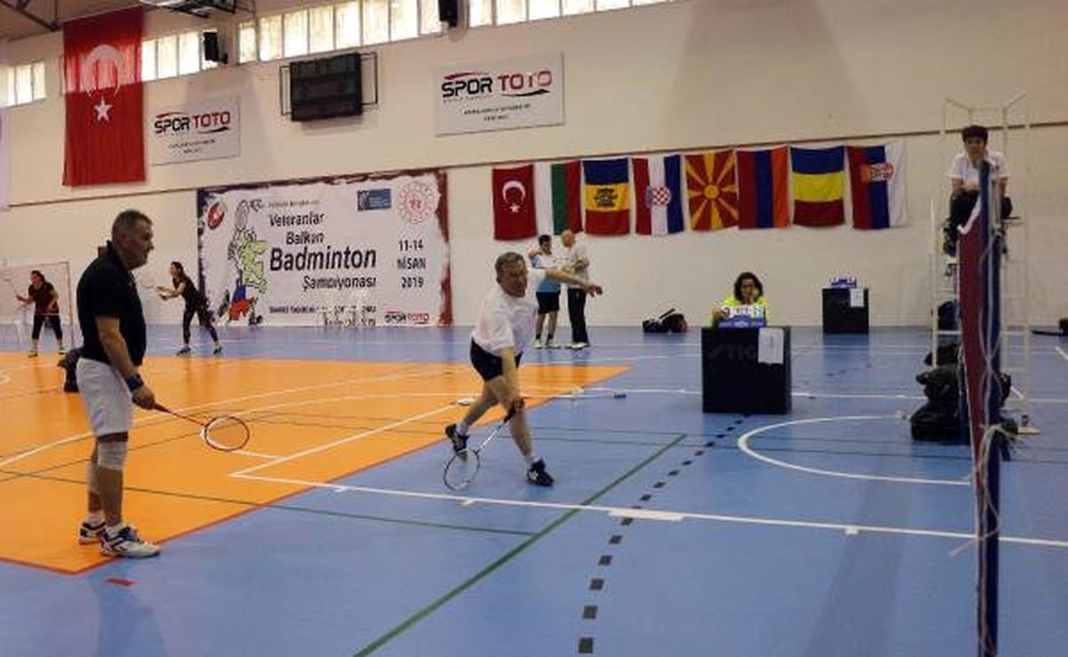 Veteranlar Balkan Badminton Şampiyonası Antalya'da Başladı