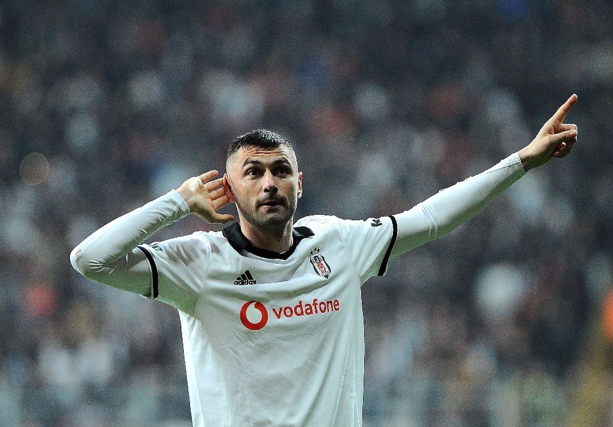Burak Yılmaz Ağları Sarsmaya Devam Ediyor!